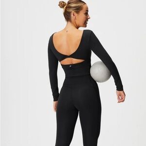 NWT! Fabletics Oasis Twist Built-in Bra Longsleeve Top - S